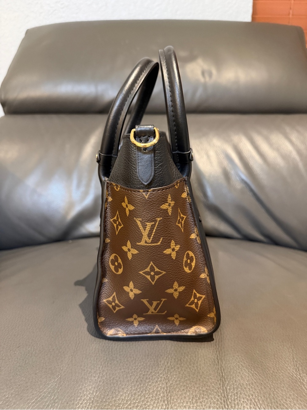 LOUIS VUITTON On My Side PM - Picture 7 of 14